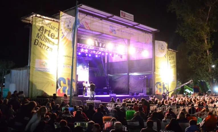 Festival cultural en General Belgrano